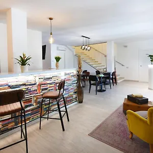 Hotel Xenia